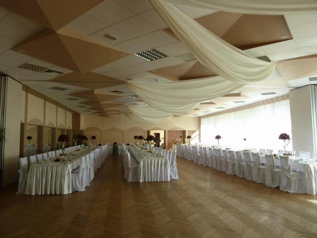 קרקוב Hotel Polonez מראה חיצוני תמונה